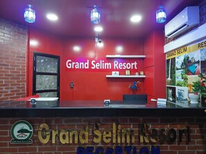 숙박 시설 정면