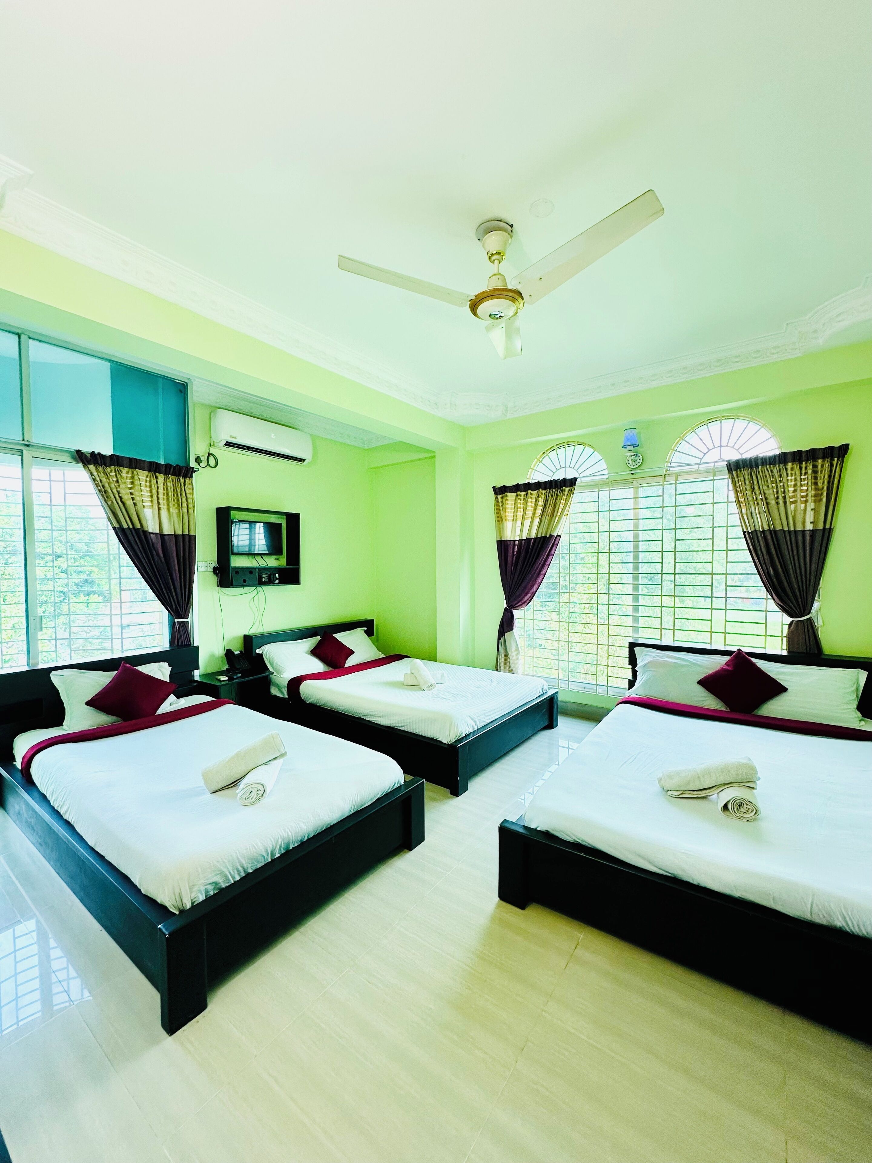 Chambre Quadruple Familiale | Couette en duvet d'oie, coffres-forts dans les chambres