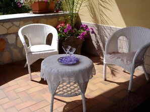 Terrace/patio - Grandinetti Hotel (Parenti)