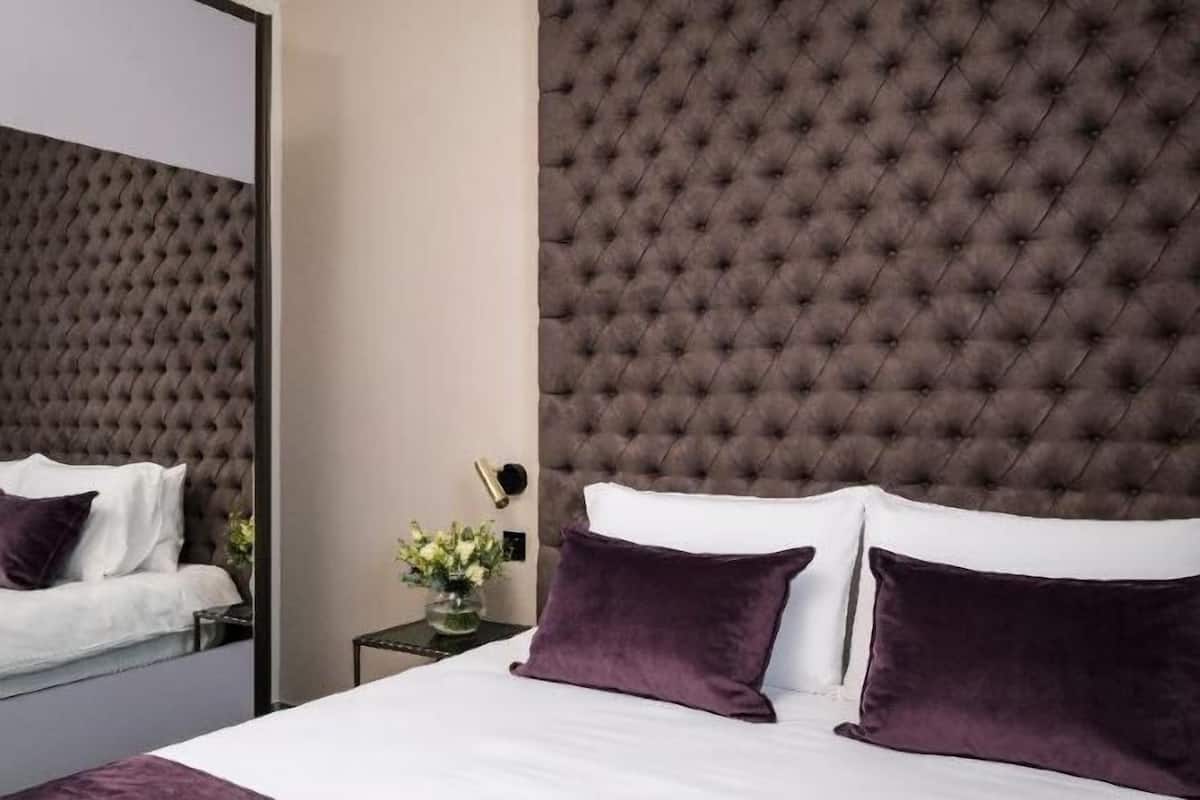 1 quarto, roupas de cama premium, frigobar, cofres nos quartos
