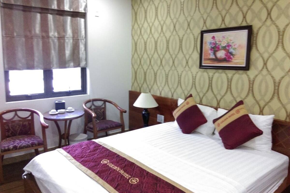 Superior Double Room, King & Single, City View