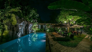 Unclassified image, 5 of 49, button - Maison Gen Angkor (Siem Reap)