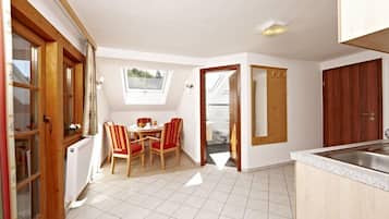 Family Apartment, 2 Bedrooms | In-room dining