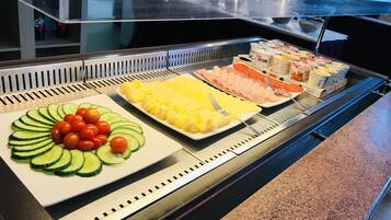 Free daily buffet breakfast