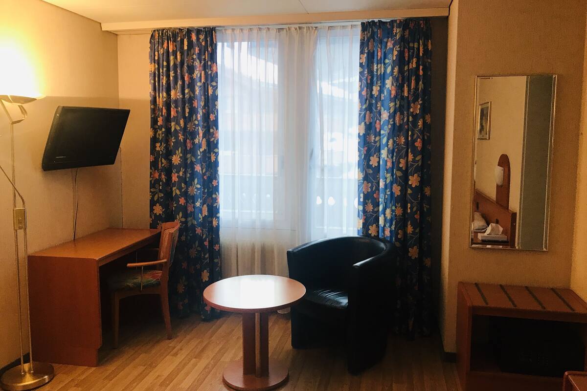Economy Double Room | Desk, rollaway beds, free WiFi