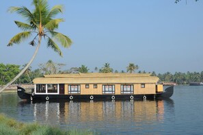 View from property - Lake India House Boats (Ambalapuzha)