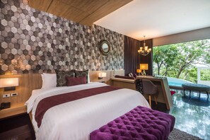 Skymoon Pool Villa with mountain view | 1 kamar tidur, seprai premium, isi minibar gratis, dan brankas