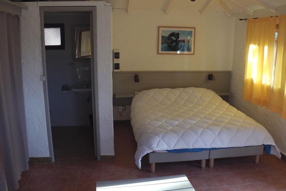 House, 1 Bedroom, Shared Bathroom | 1 bedroom, premium bedding, free cots/infant beds