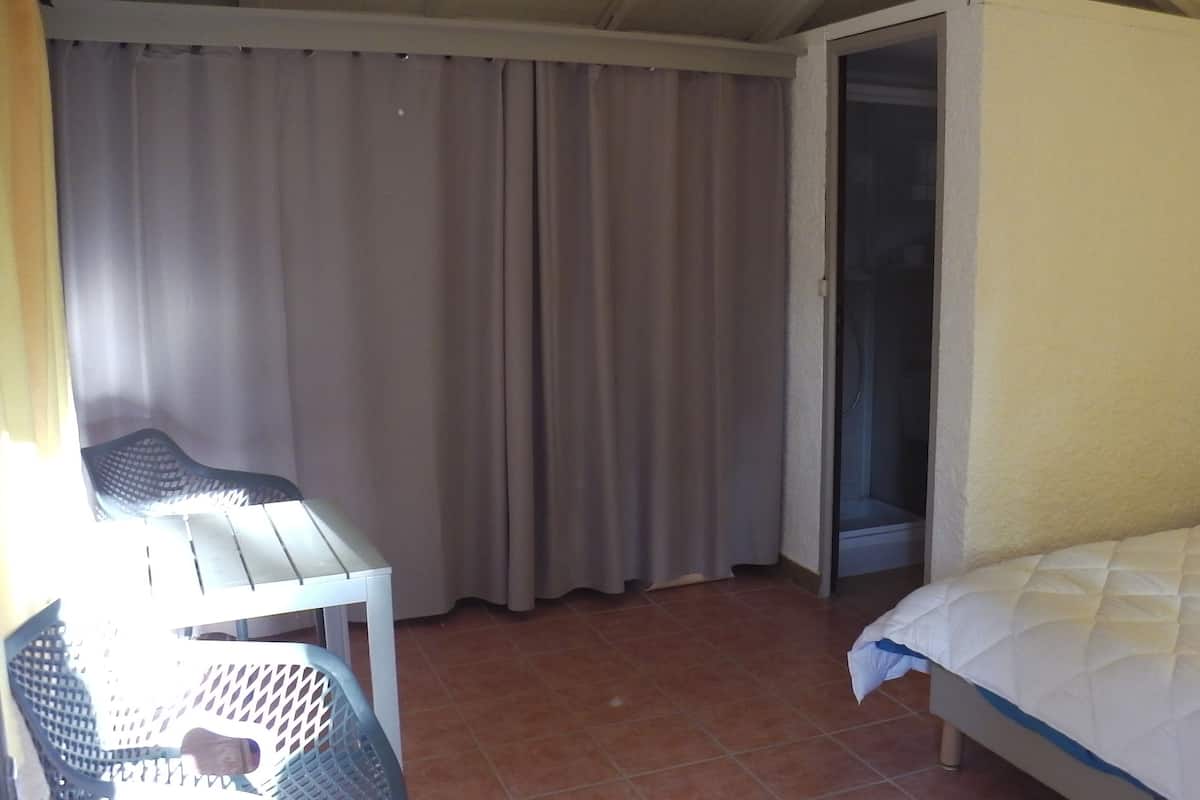 Comfort House, 1 Bedroom (Les casellos Plus) | 1 bedroom, premium bedding, free cots/infant beds