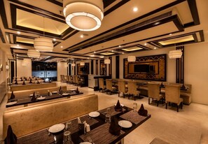 Breakfast, lunch, dinner served; international cuisine - Cygnett Lite (Alwar)