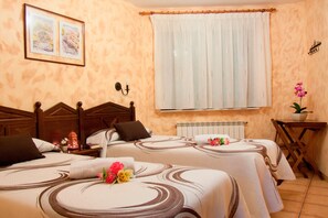 Family House, 3 Bedrooms, Patio | 3 bedrooms, individually decorated, individually furnished