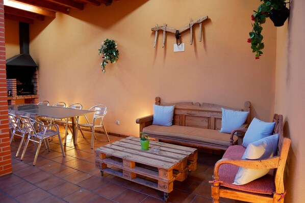 Familienhaus, 3 Schlafzimmer, Terrasse | Terrasse/Patio