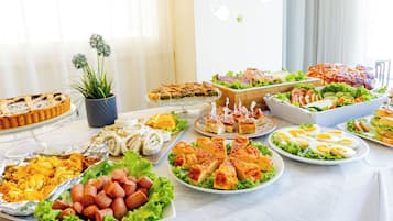 Desayuno buffet incluido todos los días