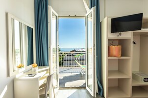 Caja fuerte, escritorio, wifi gratis y accesible en silla de ruedas