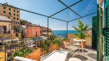 Suite Luxury, 1 letto king, vista mare, edificio separato | Vista dalla camera