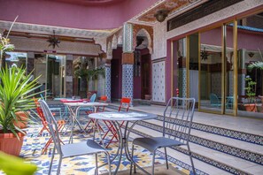 Terrace/patio - Hotel Cabourg (Dakar)