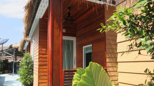 Terrace/patio - The Noi House and Restaurant Sunrise (Satun)