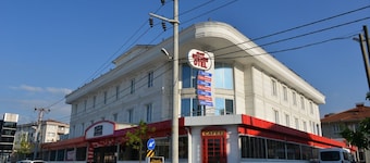 Grand Beyaz Saray Hotel