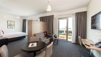 Track View Suite | Premium bedding, pillow-top beds, minibar, in-room safe