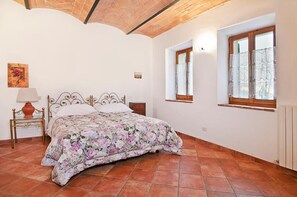 Minibar, individually furnished, desk, soundproofing - Agriturismo Il Sambuco (Monteriggioni)