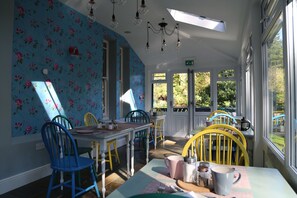 Desayuno completo incluido todos los días