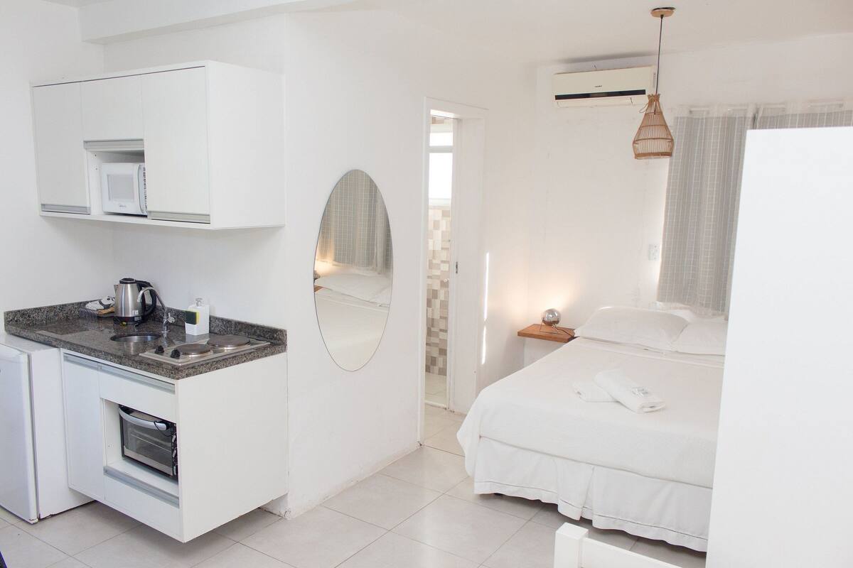 Studio 3 - Araçá | Cadar kapas Mesir, peralatan tempat tidur premium, bar mini