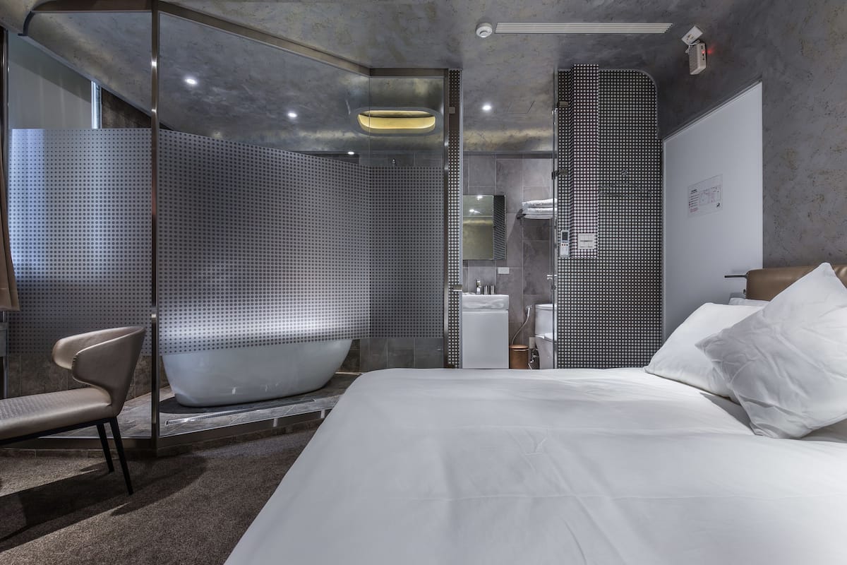 Deluxe Double Room, 1 Queen Bed, Bathtub, City View (3F) | View from room