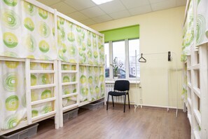 Economy Shared Dormitory, Mixed Dorm (10 beds) - Hostel Rooms (Kazan)