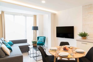 1 bedroom, in-room safe, iron/ironing board, free cribs/infant beds - Apartamentos Puente del Carbón (Granada)