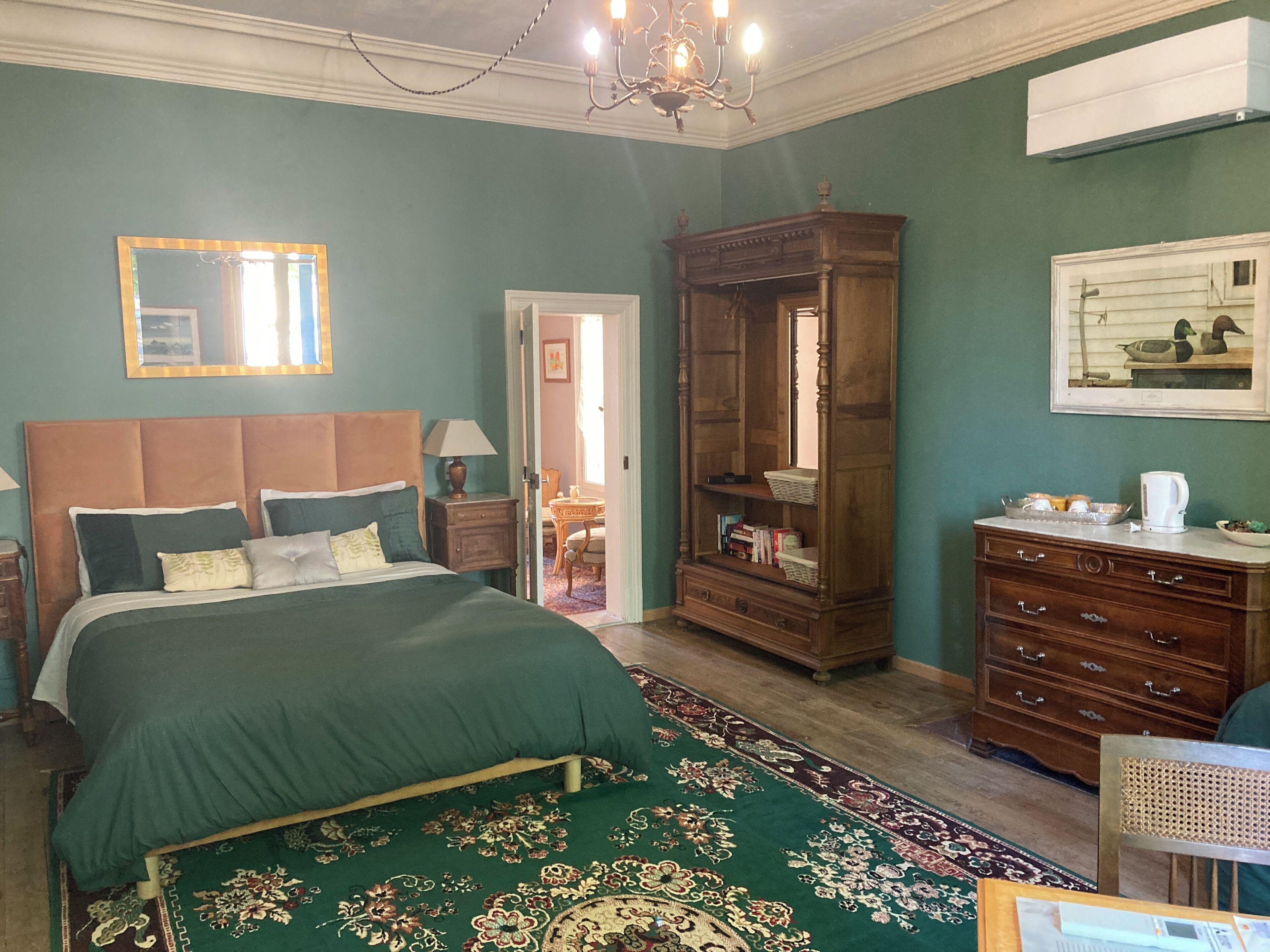 1 chambre, literie de qualité supérieure, décoration personnalisée