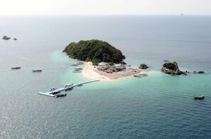 Beach nearby - Banhalawee (Ko Yao)