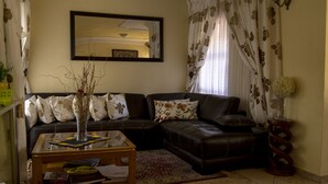 Interior - Vhavenda Hills Bed & Breakfast (Soweto)