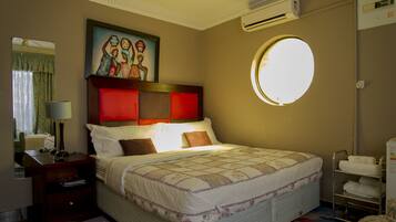 Double Room (Yellow) | Free WiFi