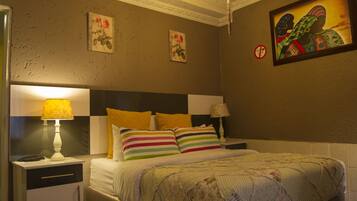 Double Room (Purple) | Free WiFi