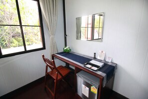 Standard Queen Room  | Room amenity