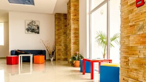 Lobby sitting area - Babylonia Resort (Costinesti)