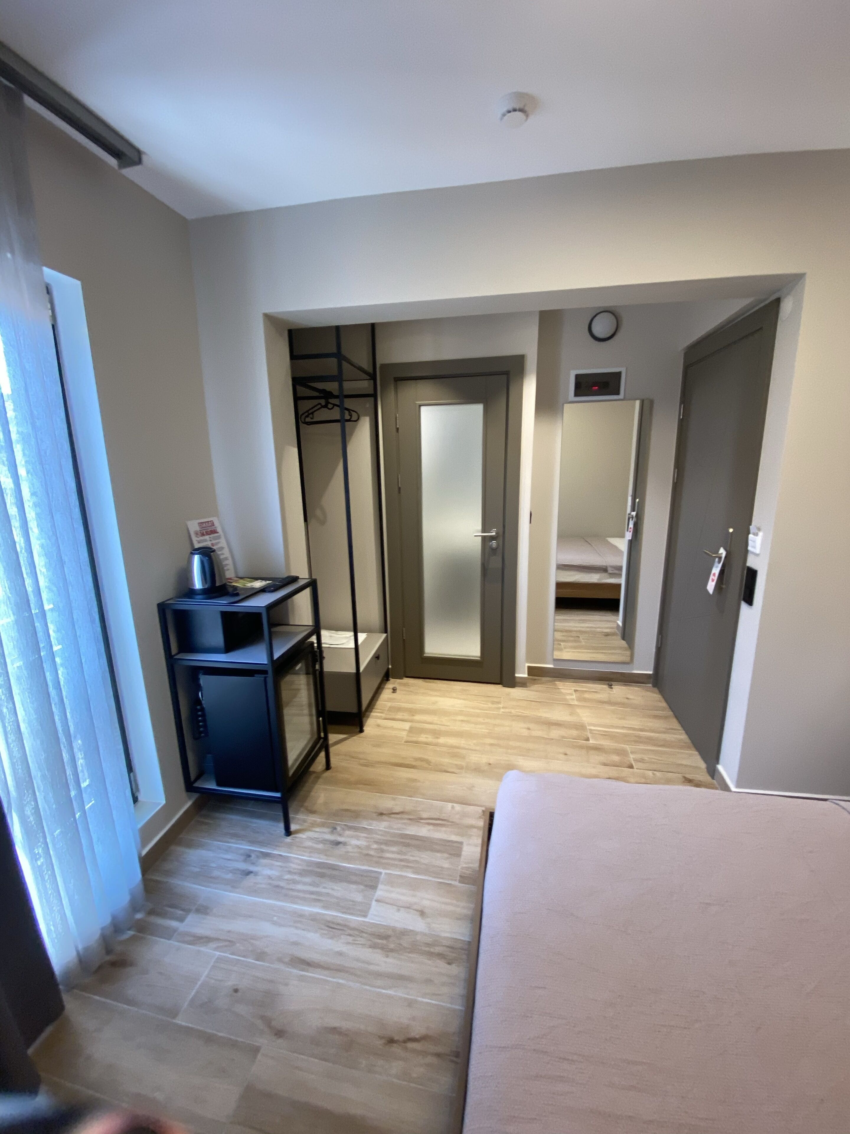 standard double room, mountain view | 1 bedroom, minibar, in-room safe, desk