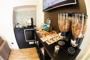 Daily cooked-to-order breakfast for a fee
