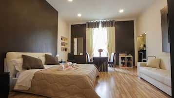 Quarto triplo luxo (MT) | Roupas de cama premium