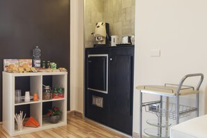 Chambre Triple Deluxe (MT) | Literie de qualité supérieure, matelas mémoire de forme, minibar, bureau