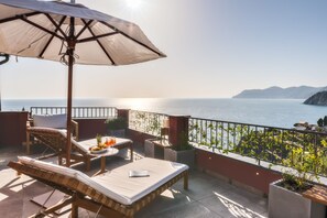Honeymoon Suite, Jetted Tub | Beach/ocean view - Il Sogno di Manarola by The First (Riomaggiore)
