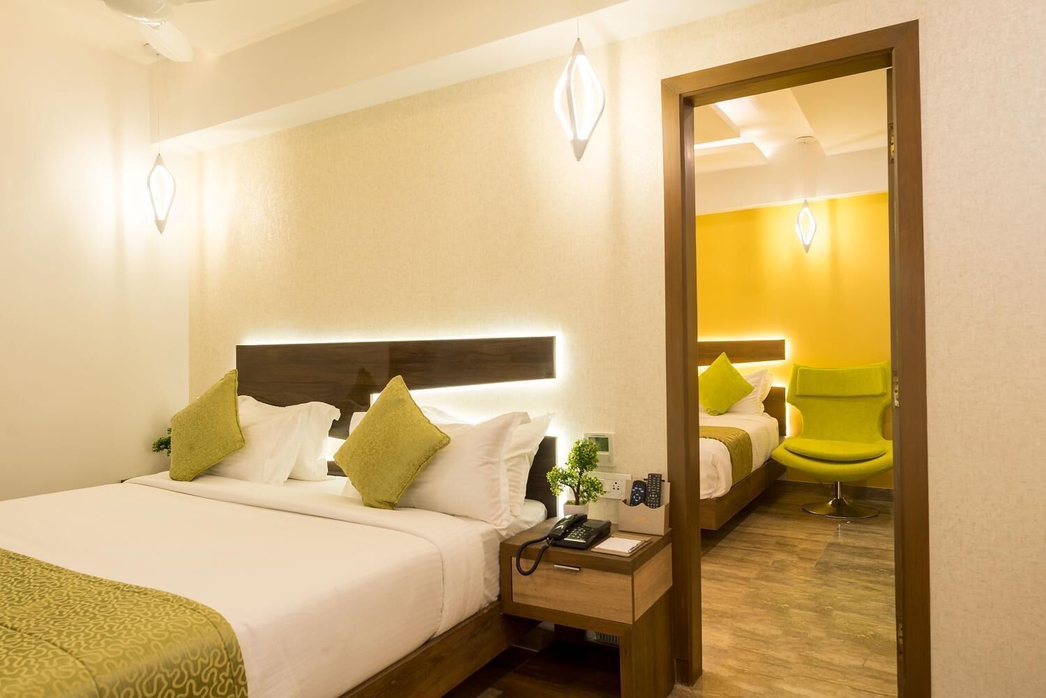 premium bedding, minibar, in-room safe, desk