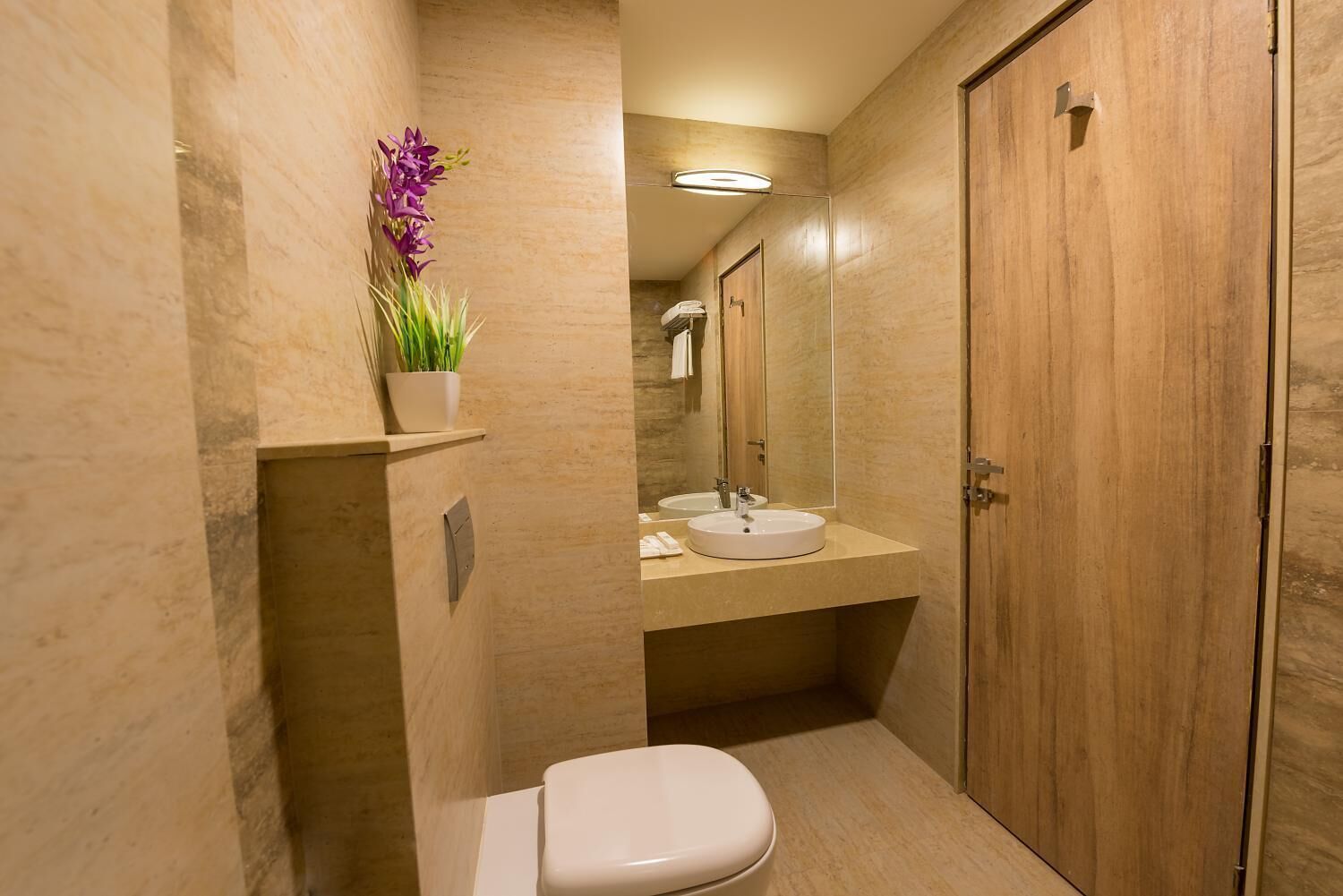 shower, free toiletries, towels