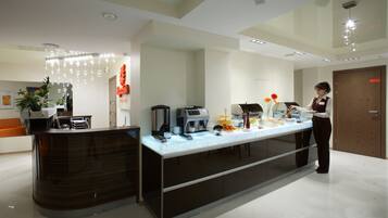 Ilmainen päivittäinen buffetaamiainen