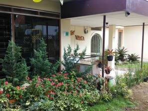 ด้านหน้าที่พัก