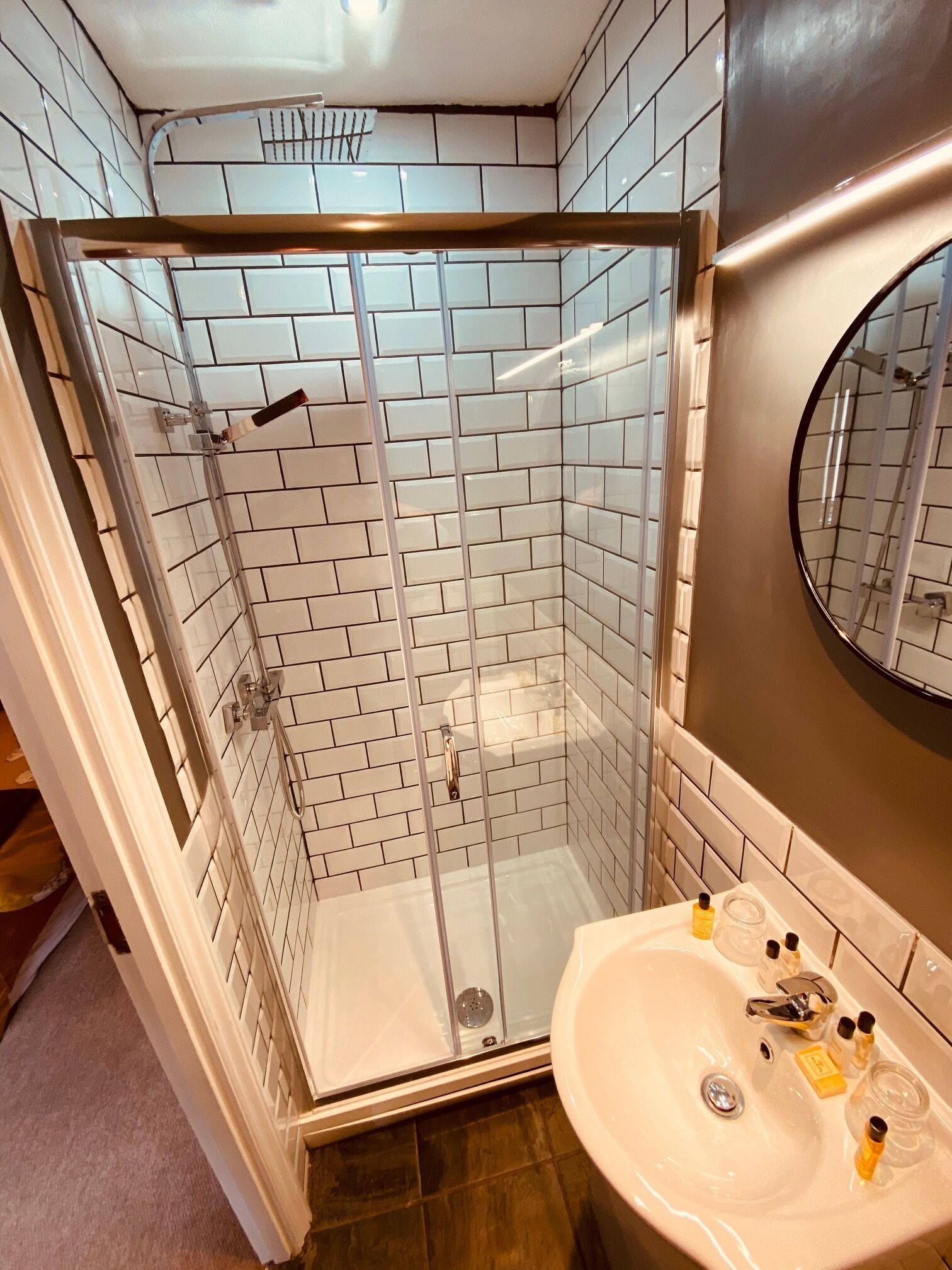 superior double room, ensuite (king size bedroom) | bathroom