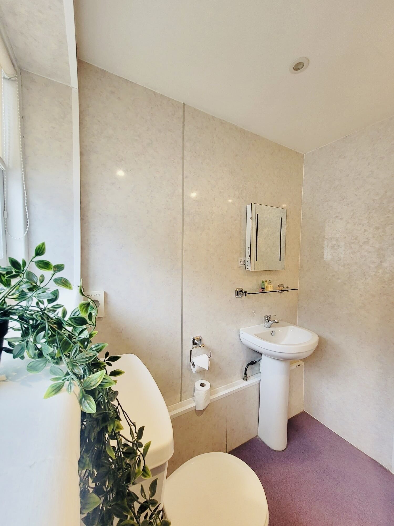 twin room, ensuite | bathroom