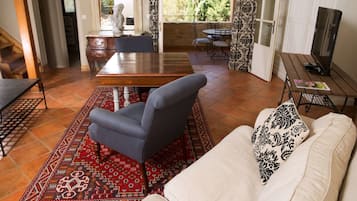 Superior kamer, 1 twee- of 2 eenpersoonsbedden, 3 slaapkamers | Luxe beddengoed, een minibar, een kluis op de kamer, een bureau