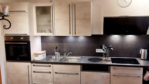 Fridge, microwave, oven, dishwasher - Landidyll - Apartment Landidyll near Worpswede (Bülstedt)