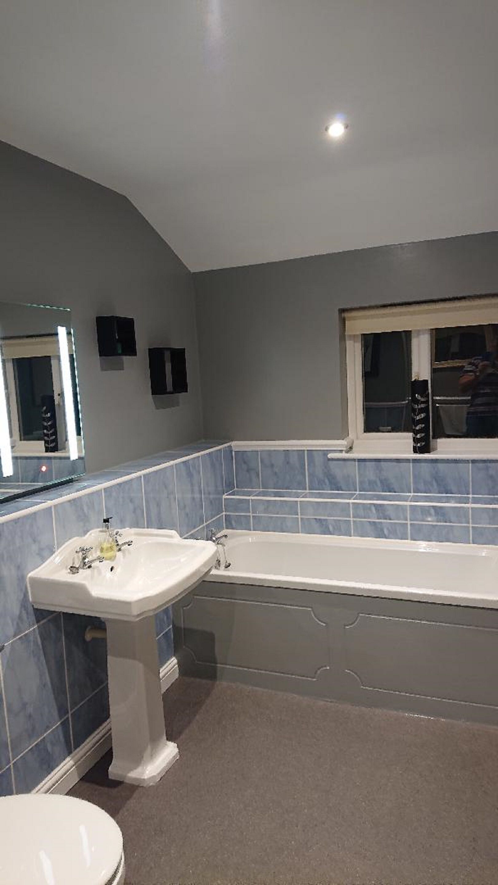 Standard Double Room  | Bathroom | Shower, free toiletries, hair dryer, towels